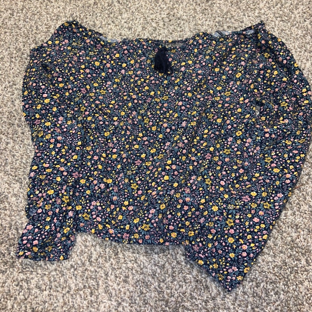 Cute long sleeve and off the shoulder shirt!